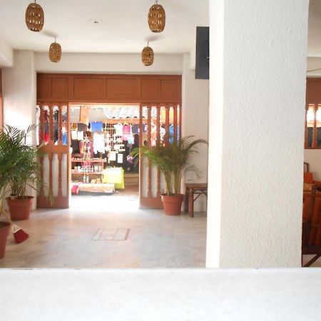 Hotel Corona Zihua Сиуатанехо Экстерьер фото