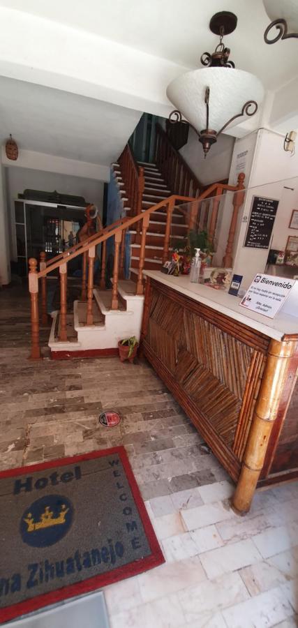 Hotel Corona Zihua Сиуатанехо Экстерьер фото