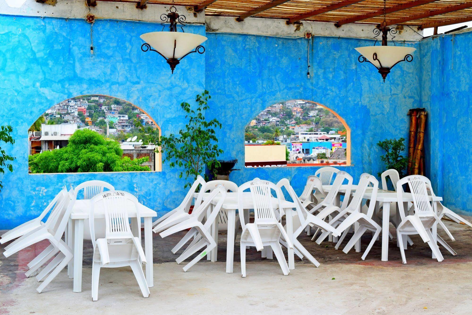 Hotel Corona Zihua Сиуатанехо Экстерьер фото